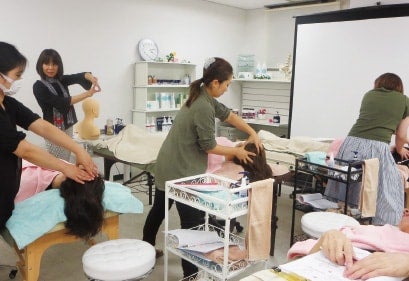 どんなサロンでもすぐに導入可能！ヘッドスパ講習会