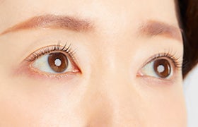 ラッシュリフトとまつげパーマの違いって？